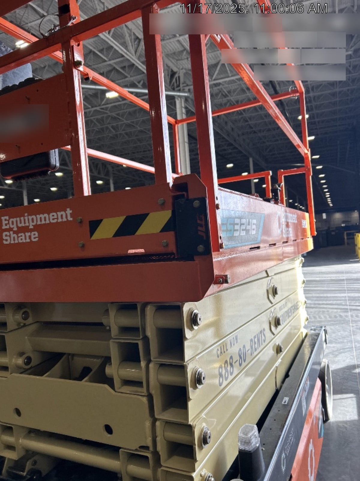2025 JLG ES3246