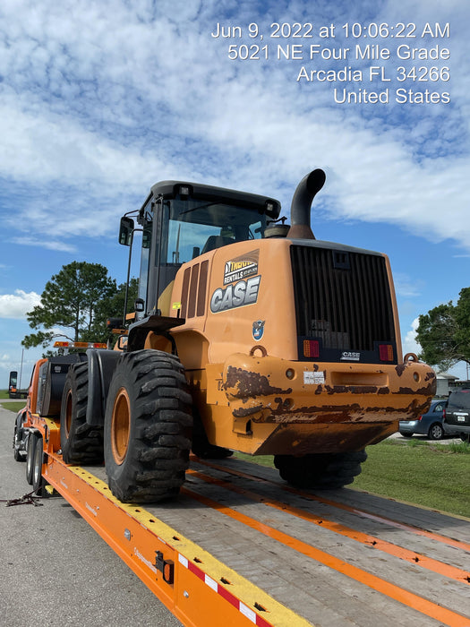 2015 Case 621F CLOSED CAB, JRB 416 STYLE HYD COUPLER