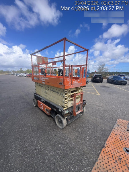 2022 JLG ES3246