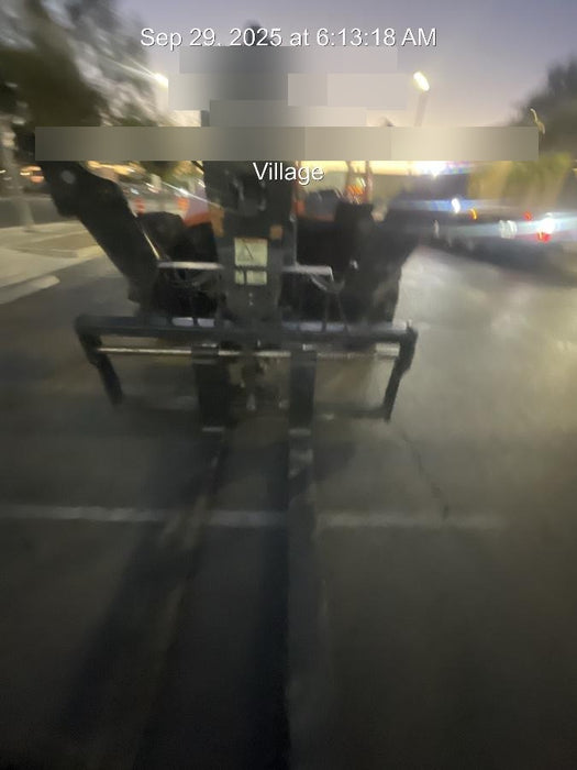 2019 JLG 1255 JLG 1255 T4F w/Open ROPS, Solid Tires, Work Lights/Beacon, 60" Carriage/Forks