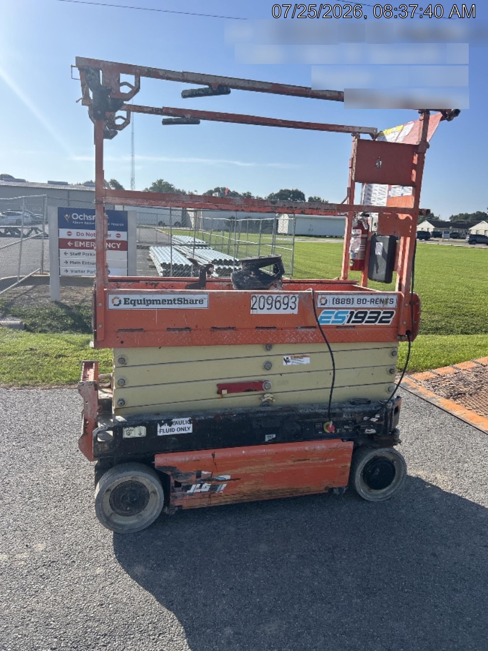 2022 JLG ES1932