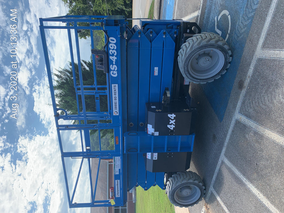 2020 GENIE GS-4390 RT