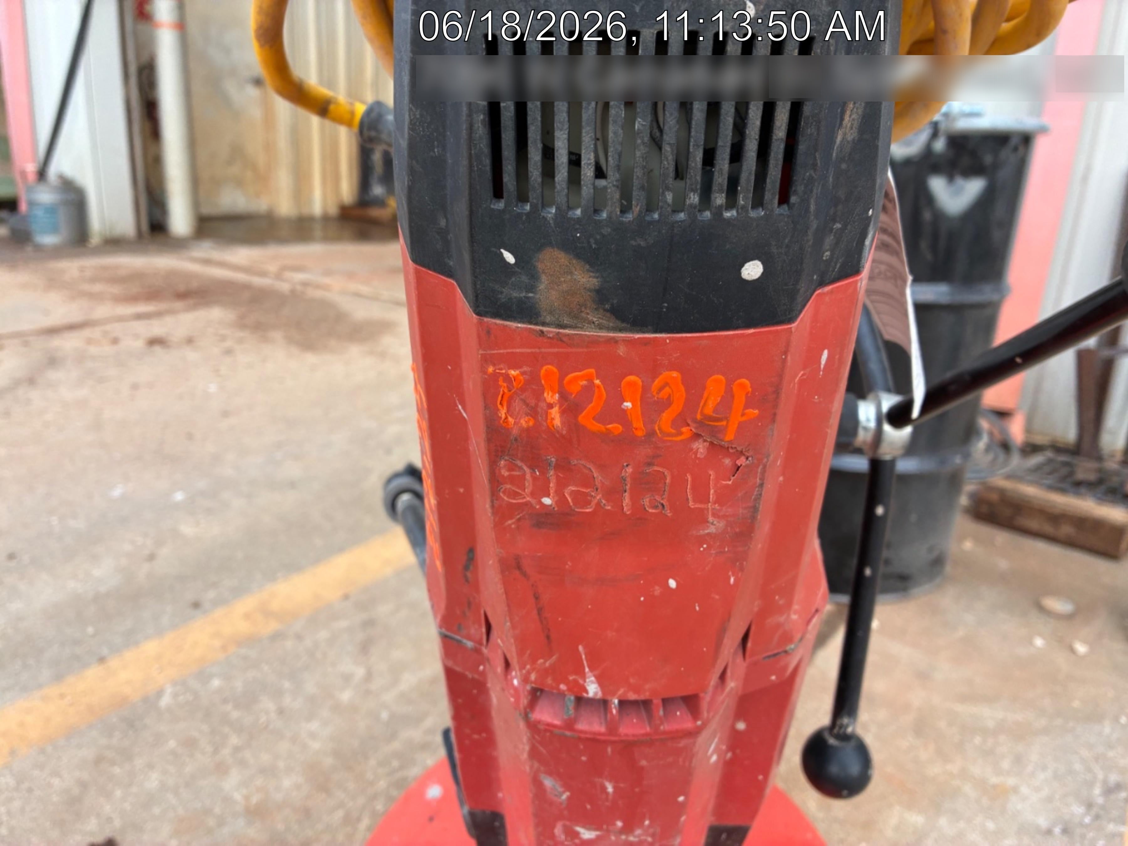 2022 HILTI DD250E
