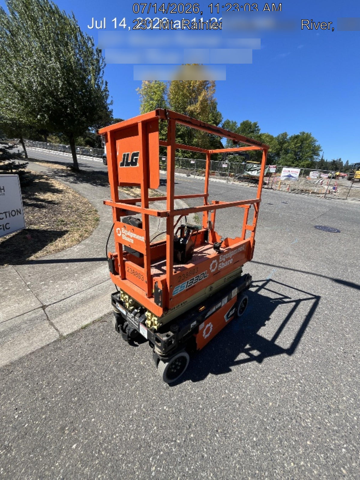 2022 JLG ES1330L