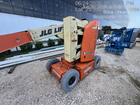 2021 JLG E300AJP