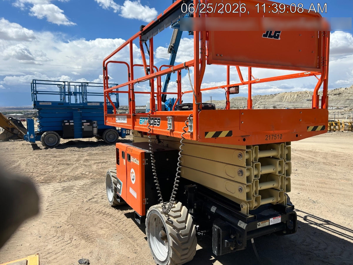 2022 JLG ERT4069