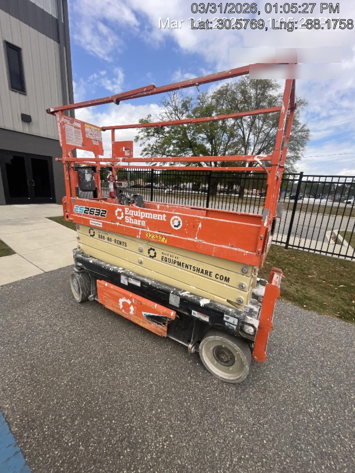 2023 JLG ES2632