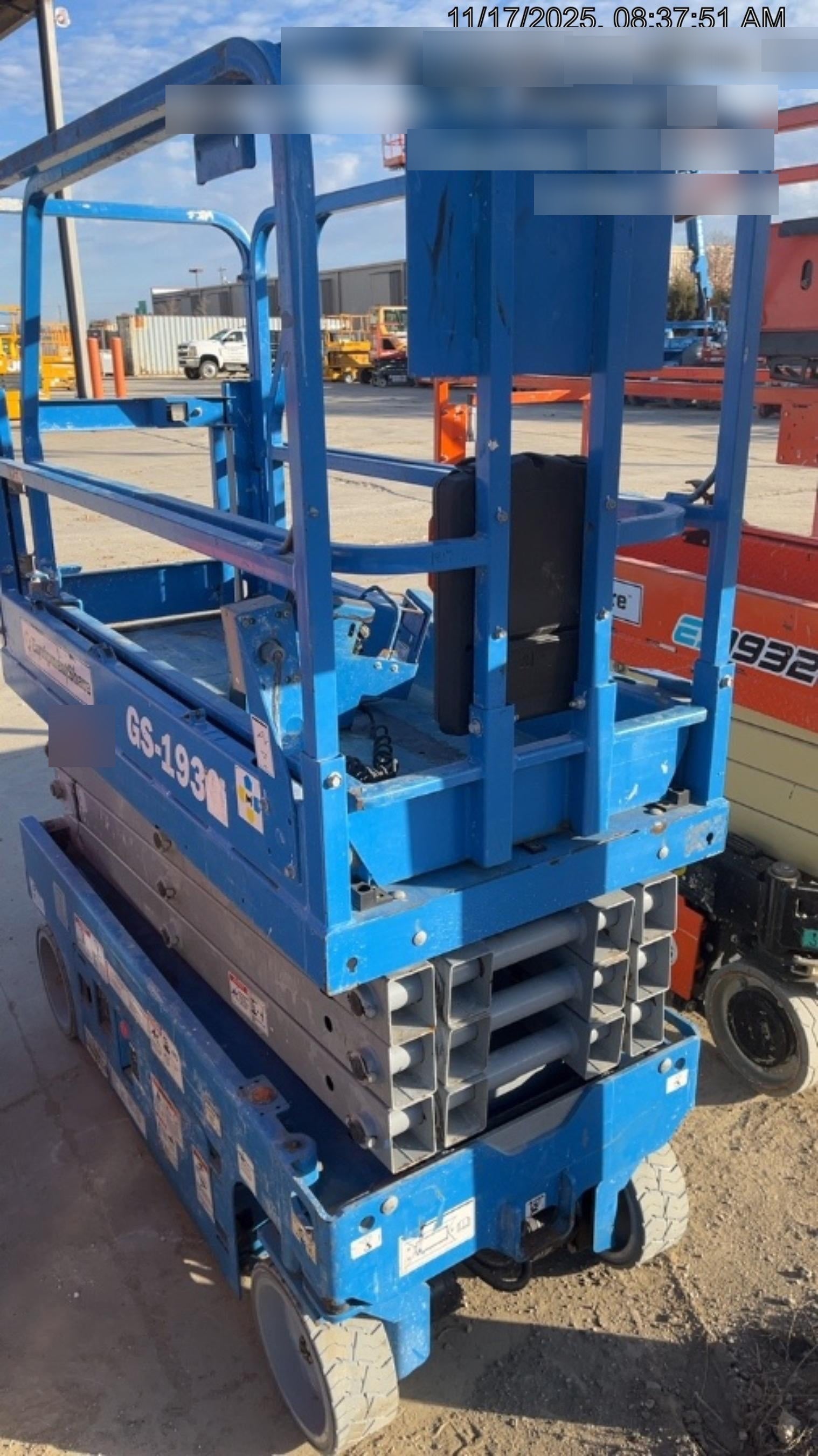 2020 Genie GS-1930 Solid Non Marking Tires, Beacon, Folding rails with half height swing gate