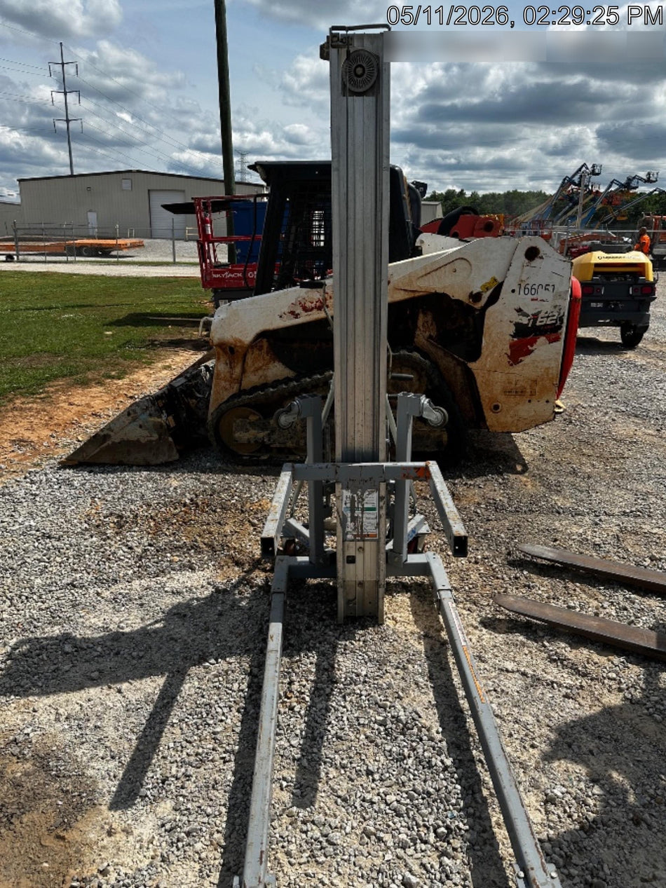 2019 GENIE SLC-24