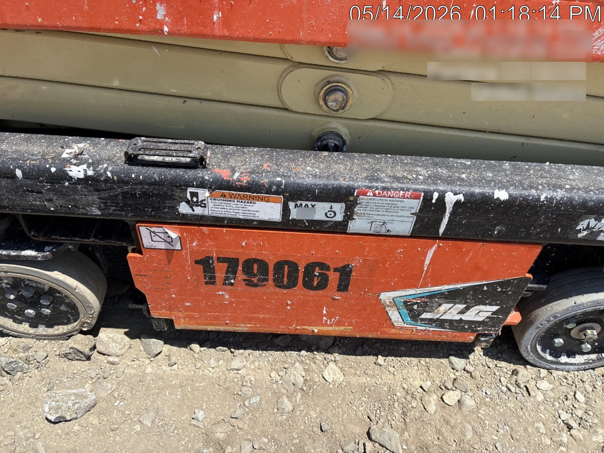 2021 JLG ES1330L