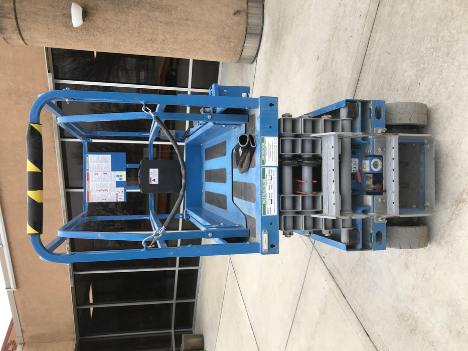 2019 Genie GS-1930 Fixed rails with chain Entry