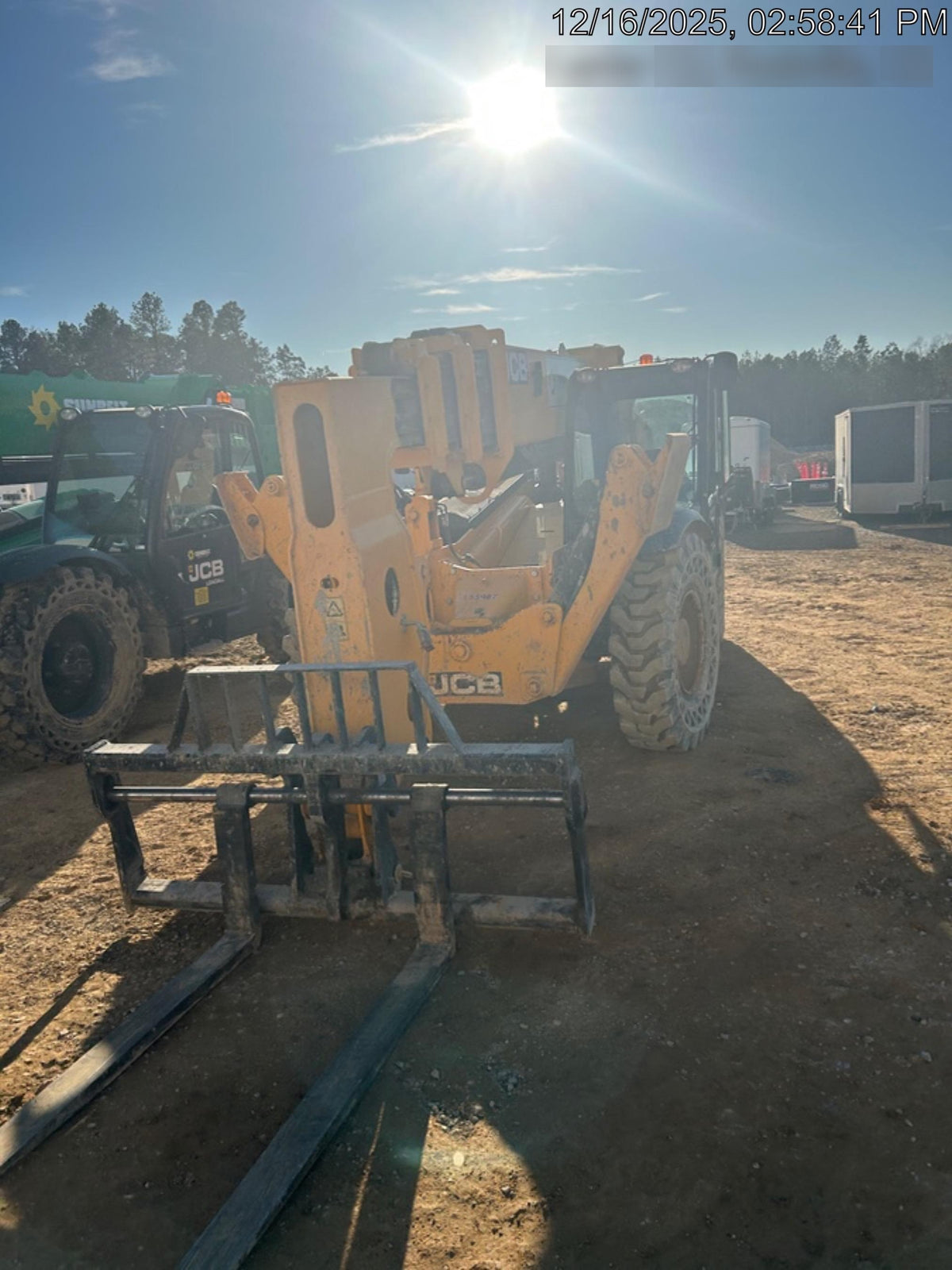 2021 JCB 510-56