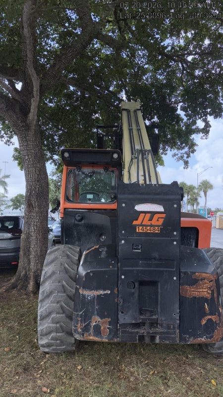 2021 JLG 1732