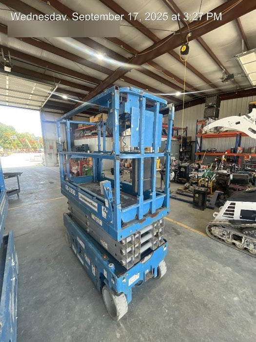 2020 Genie GS-1930 Solid Non Marking Tires, Beacon, Folding rails with half height swing gate