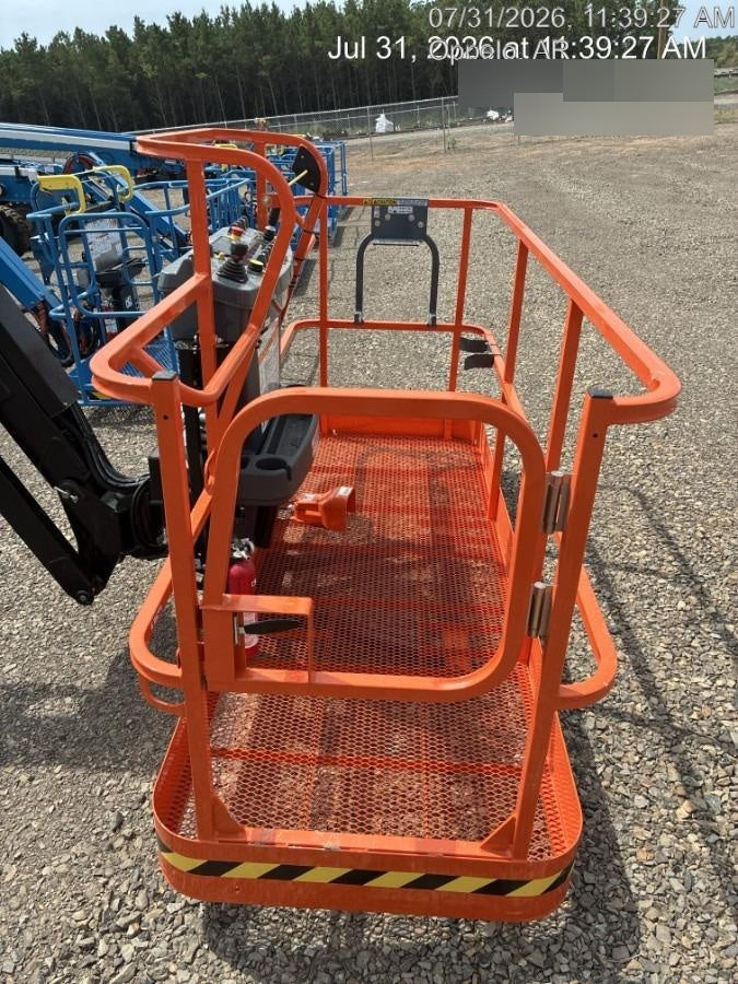 2026 JLG 800AJ