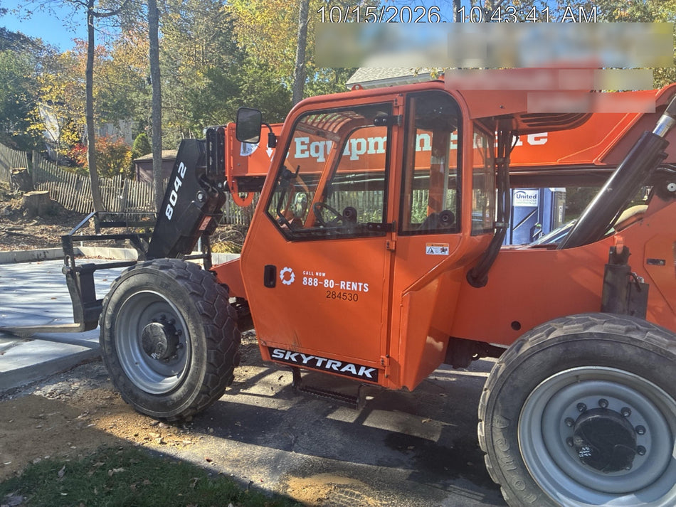 2022 SKYTRAK 8042