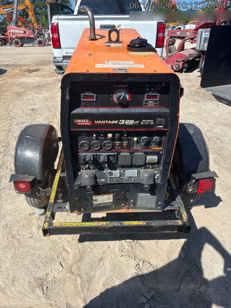 2021 Lincoln Electric Vantage 322 Vantage 322 Ready Pak 3 w/ Decals, ORANGE (includes trailer, cable rack, fender light kit) NO Telematics