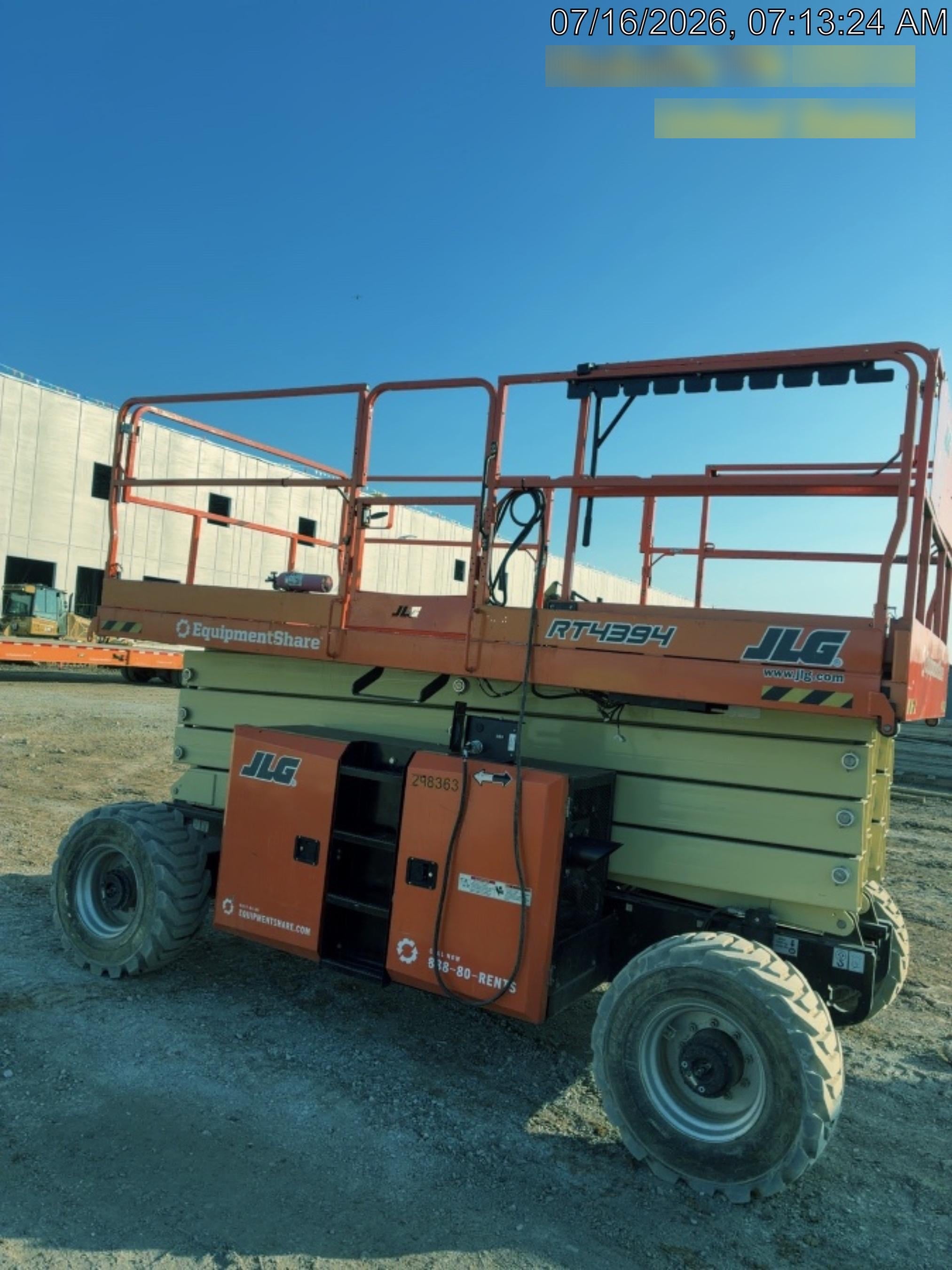 2023 JLG RT4394