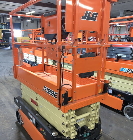 2022 JLG R1932
