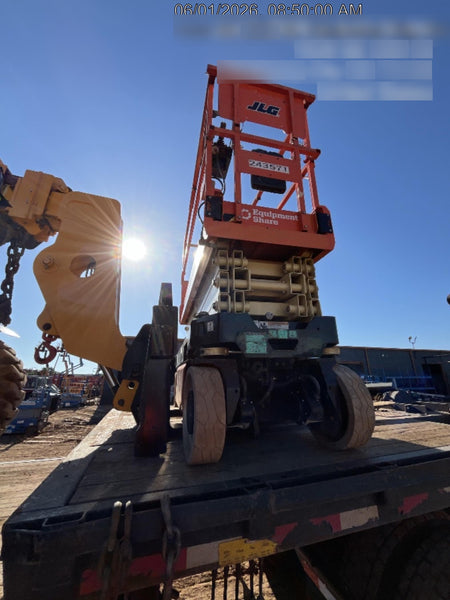 2022 JLG ES2632