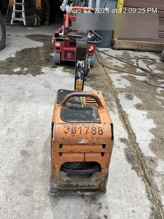 2023 Multiquip MVH158 Honda GX200, 17" Plate, Gas