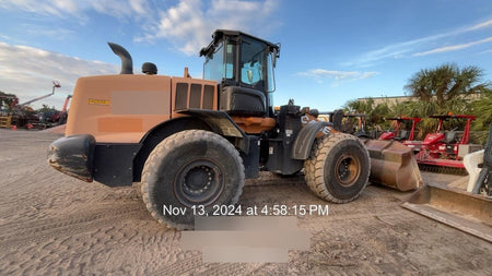 2018 Case 821G CLOSED CAB, 1 FUNCTION, JRB 418 STYLE HYD COUPLER