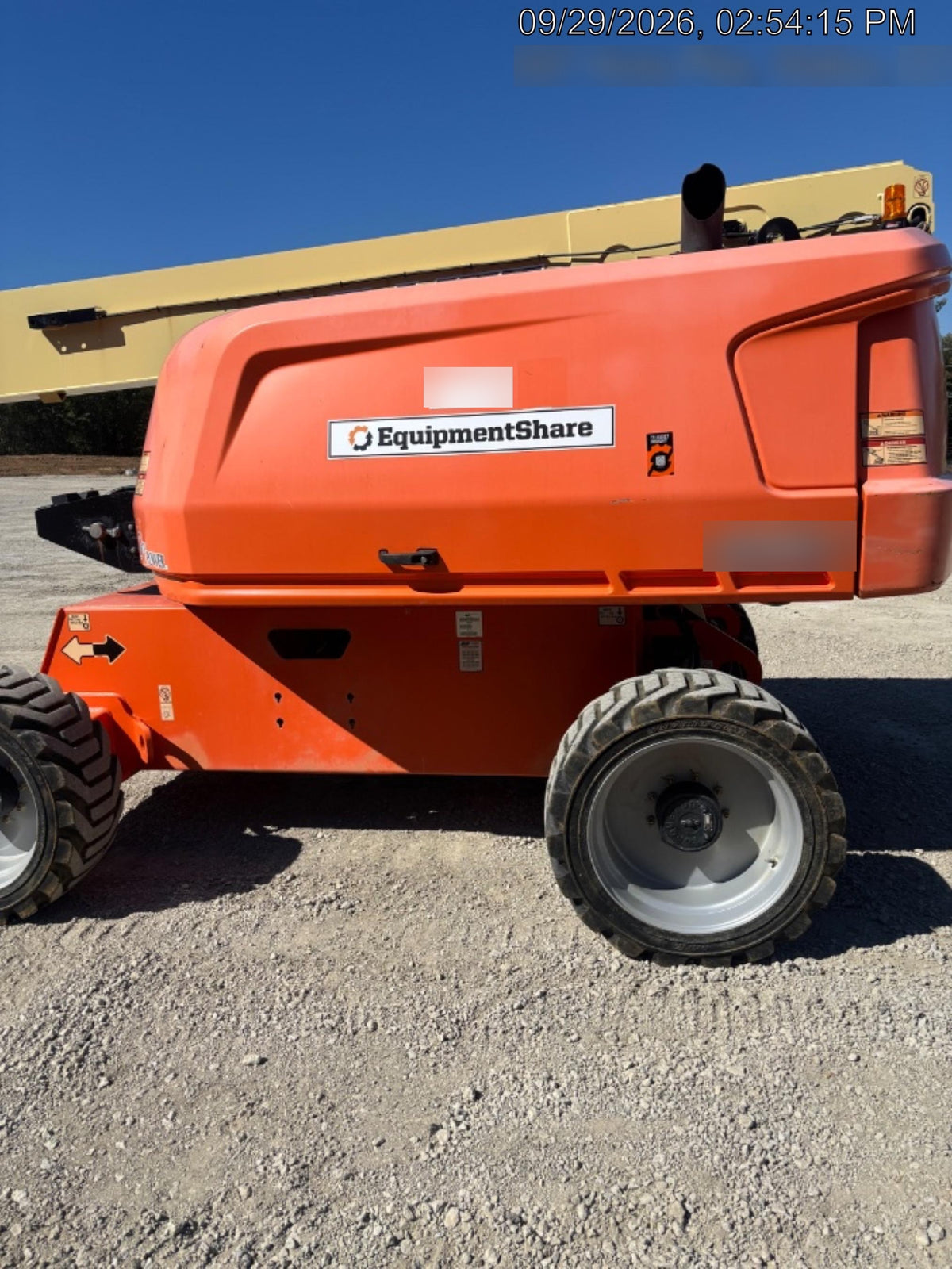 2019 JLG 660SJ