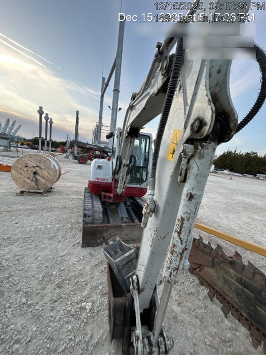 2020 Takeuchi TB250-2C Cab/Heat/Air, Rubber Tracks, Manual TAG QC