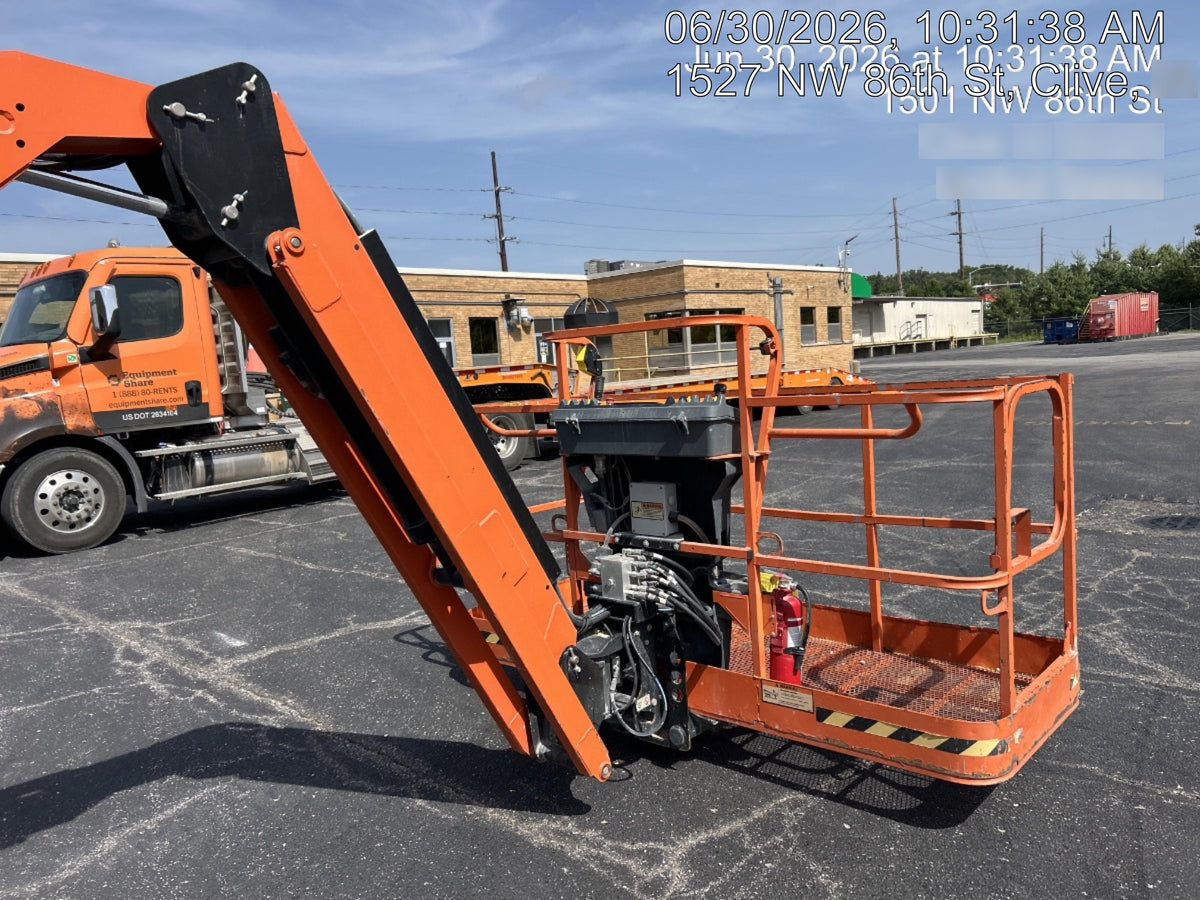 2021 JLG 600AJ