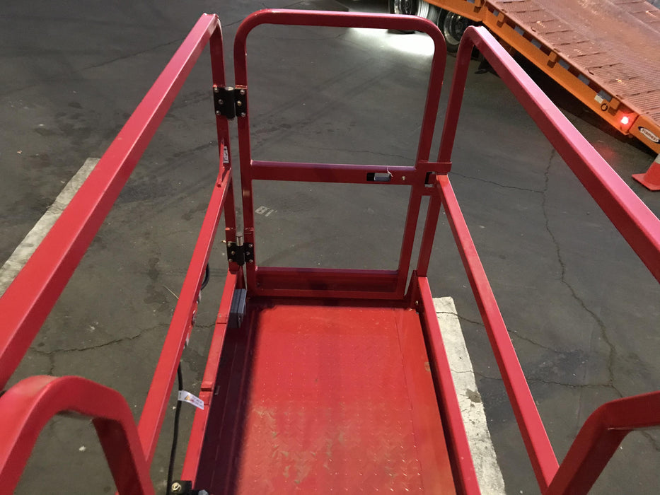 2020 MEC 1330SE Solid NM Tires, Steel Swing out Doors, LCS, Beacon, 900W Inverter