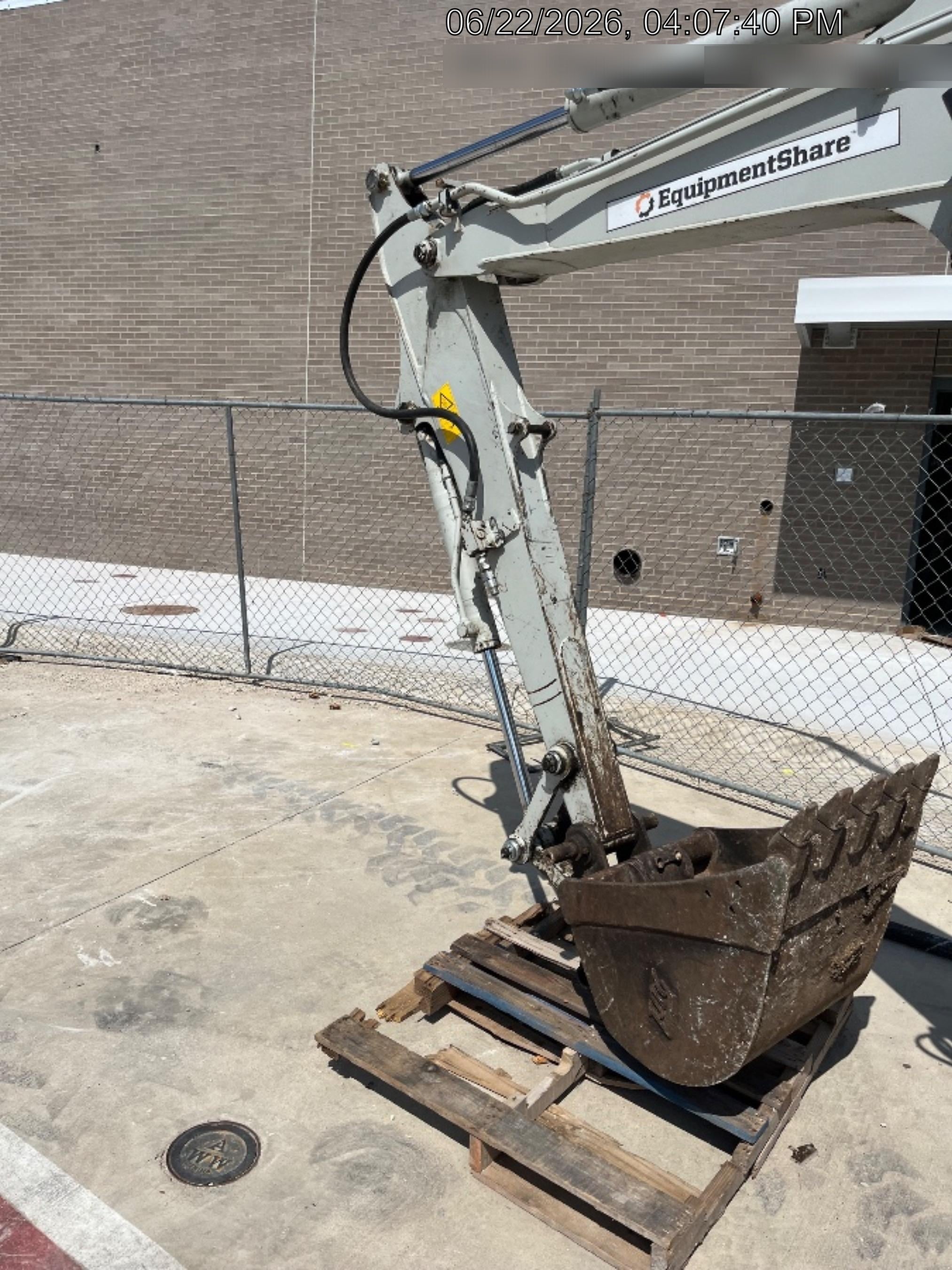 2021 TAKEUCHI TB250-2