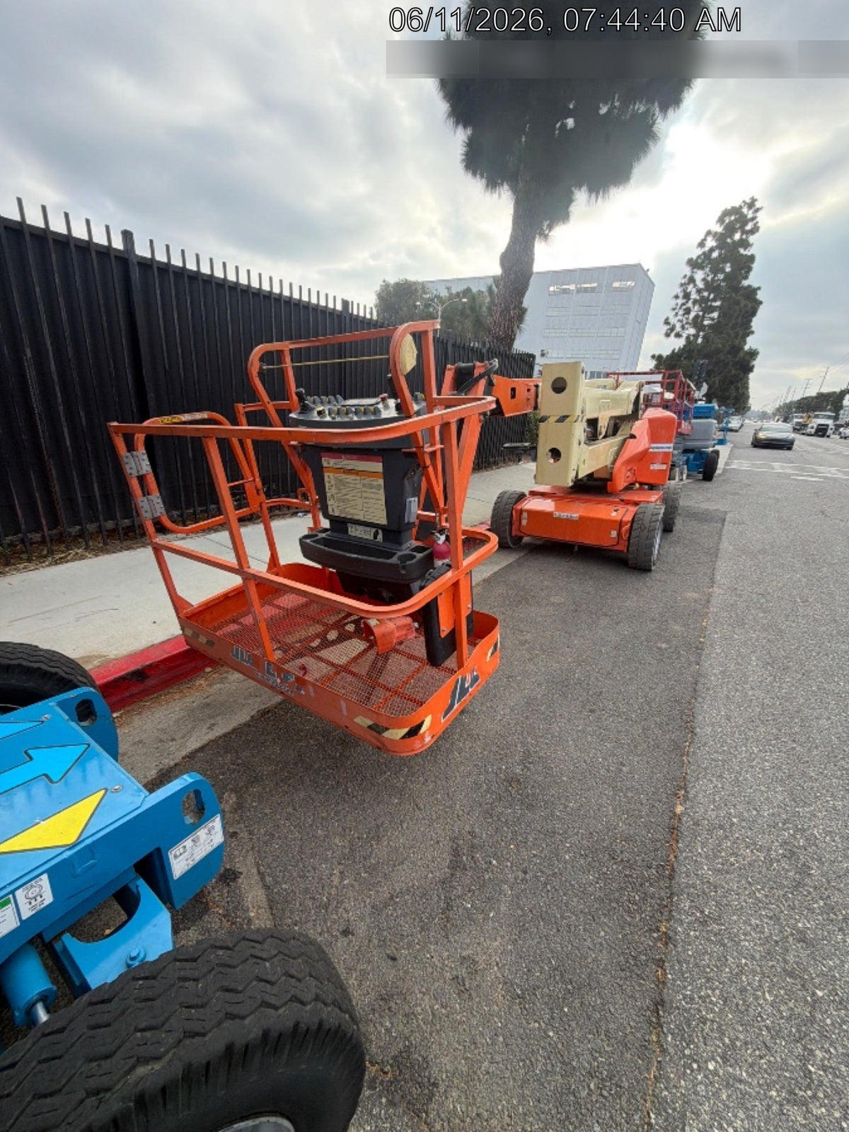 2021 JLG E450AJ
