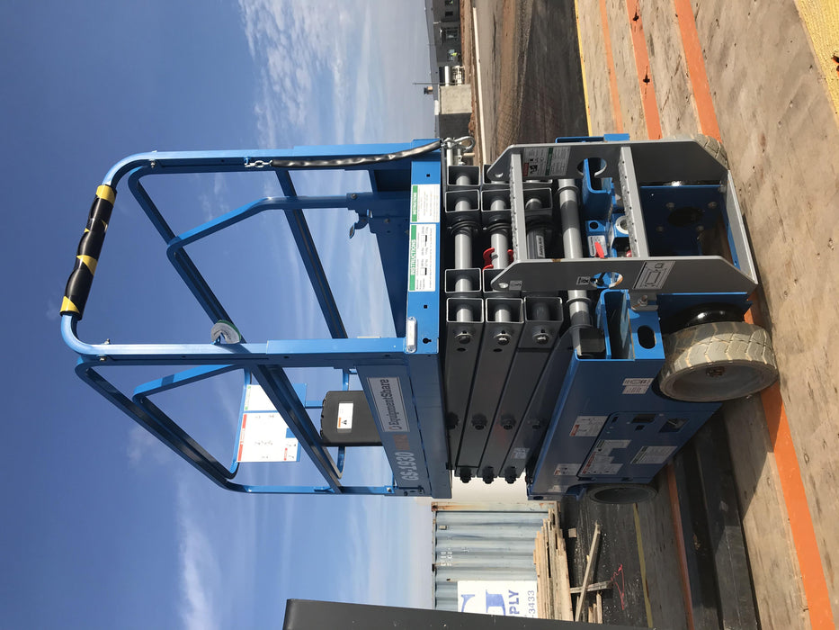 2019 Genie GS-1930 Fixed Rails with Chain Entry