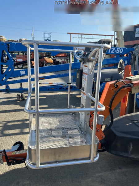 2022 JLG T350