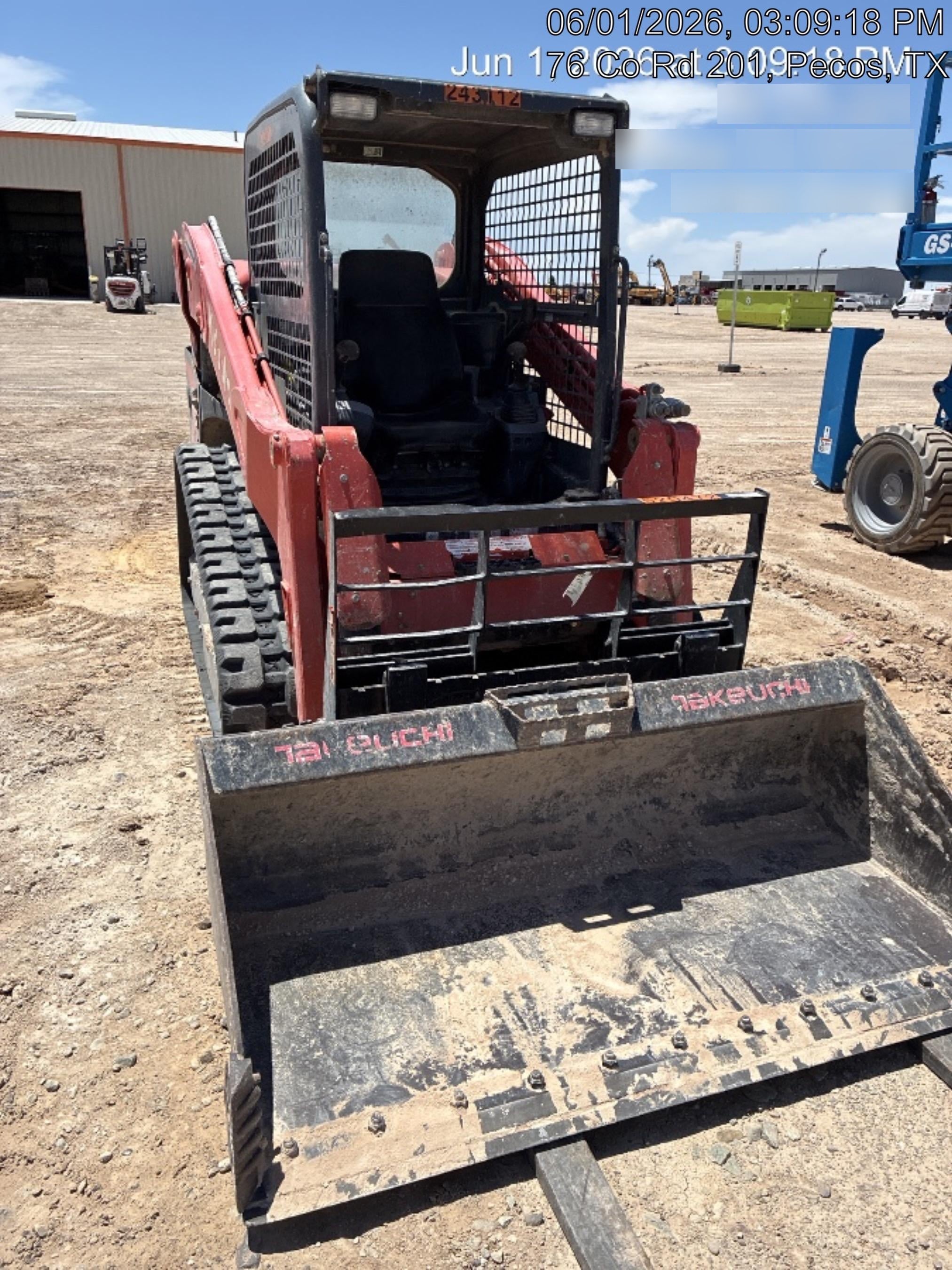 2025 ARROW MATERIAL HANDLING 60" Pallet Forks - Arrow