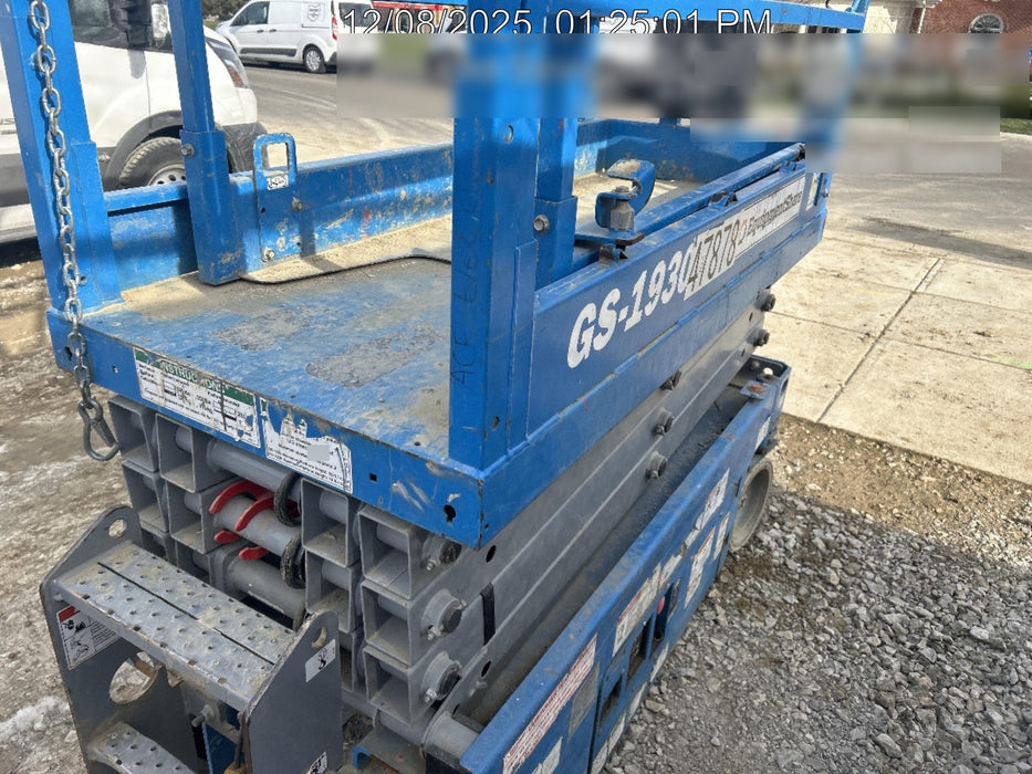 2019 Genie GS-1930 Fixed Rails with Chain Entry