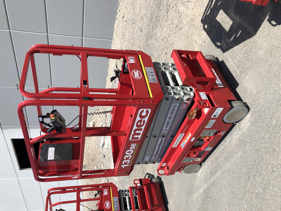 2020 MEC 1330SE Solid NM Tires, Steel Swing out Doors, LCS, Beacon, 900W Invertor