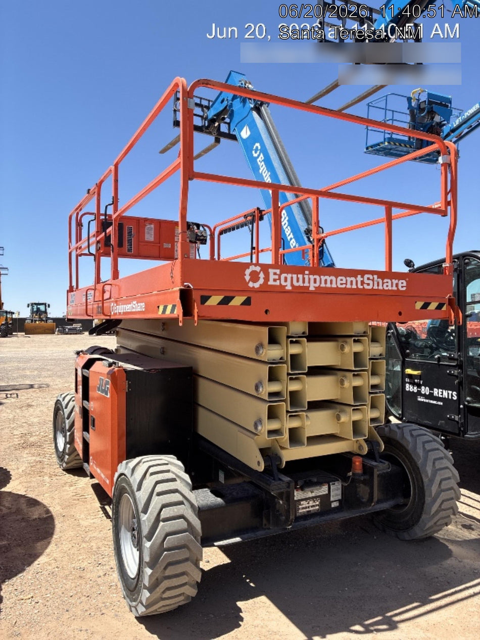 2022 JLG RT4394