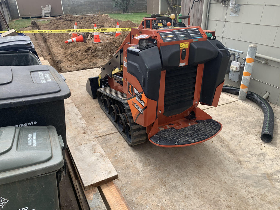 2019 DITCH WITCH SK800A