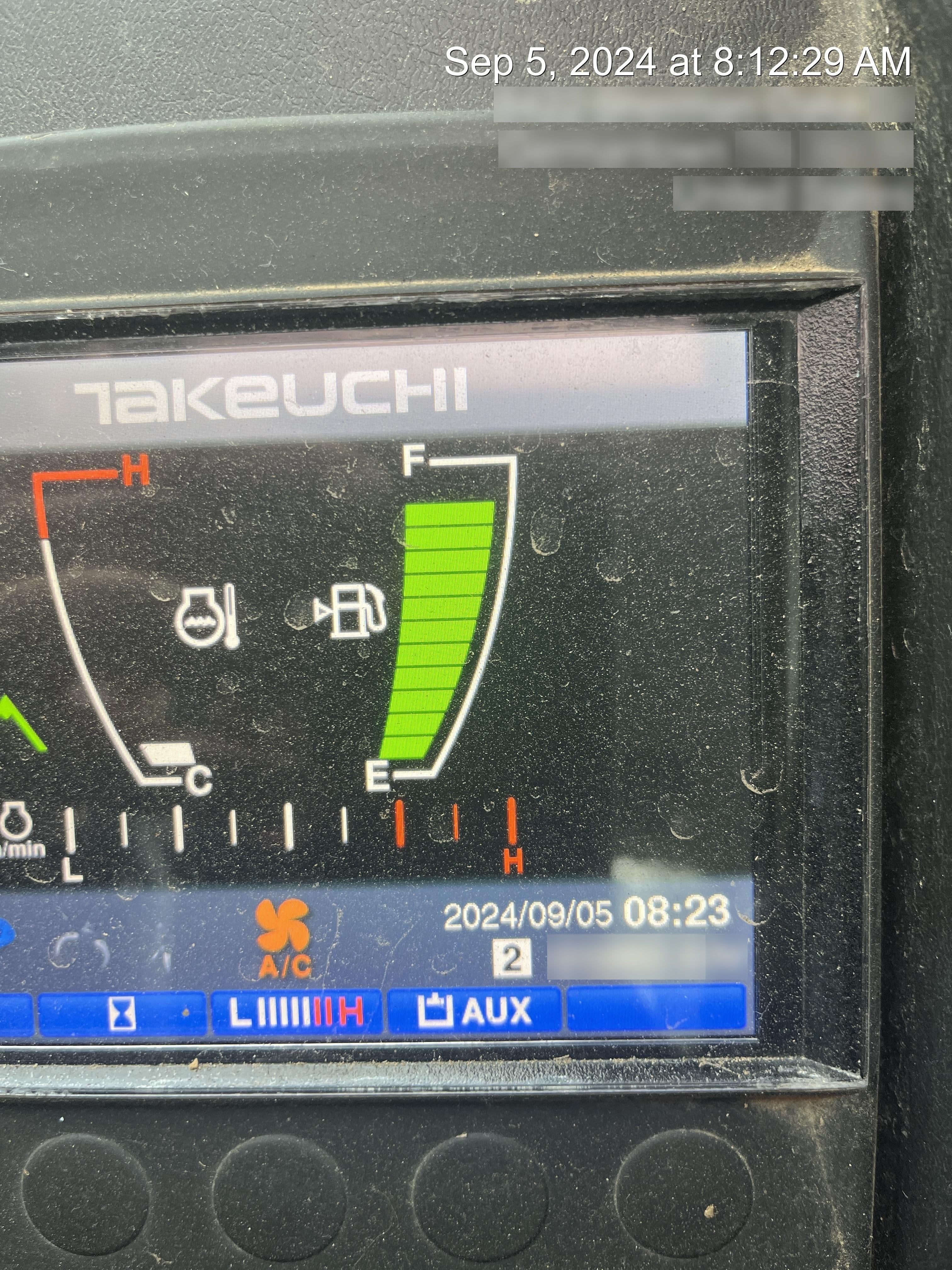 2022 TAKEUCHI TB235-2CR
