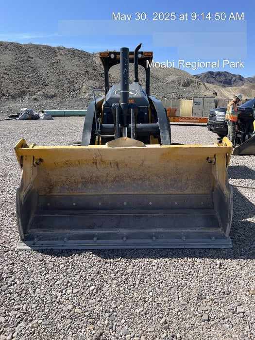 2017 JOHN DEERE 210LEP