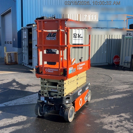 2022 JLG ES1932