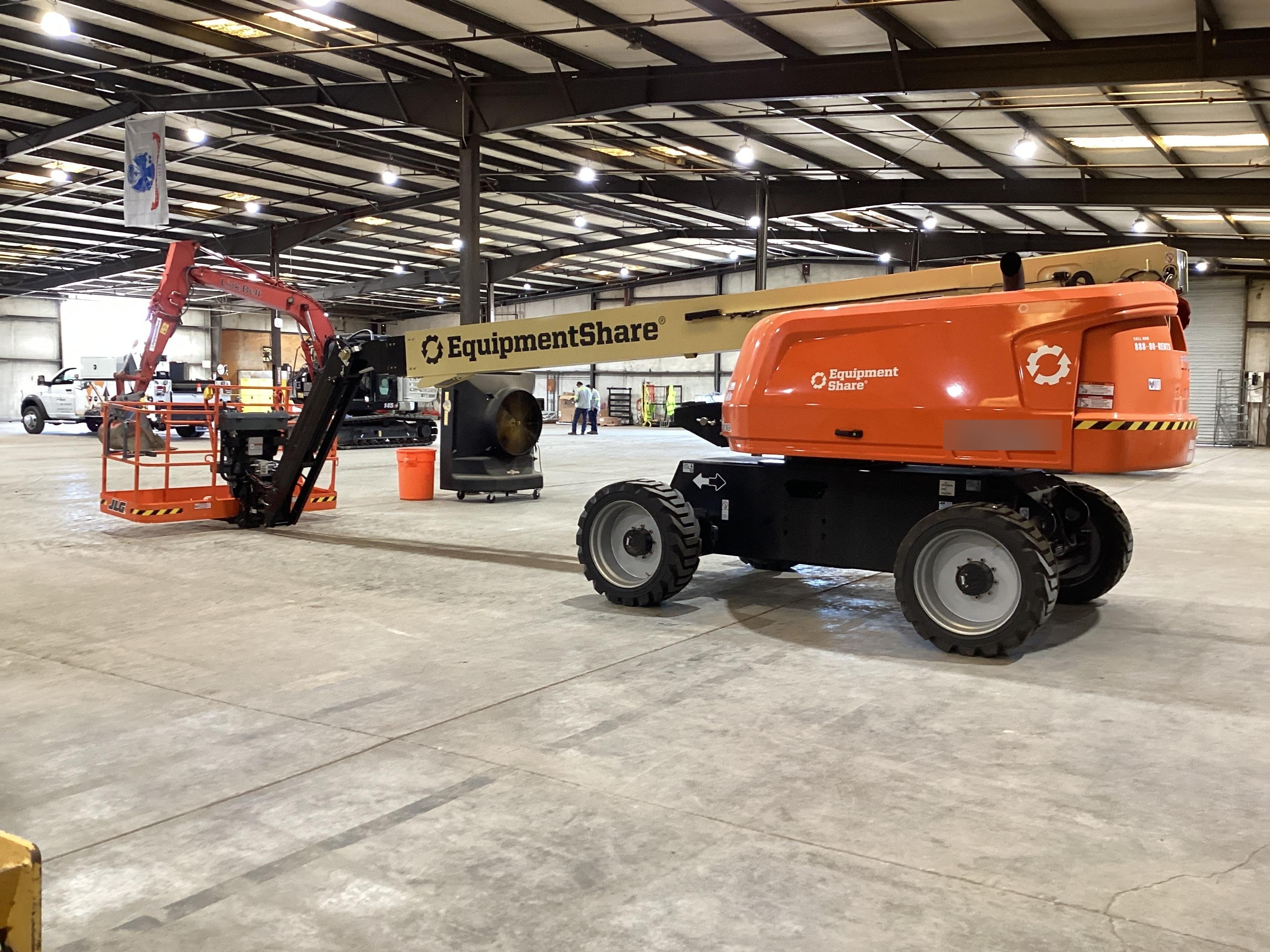 2025 JLG 660SJ