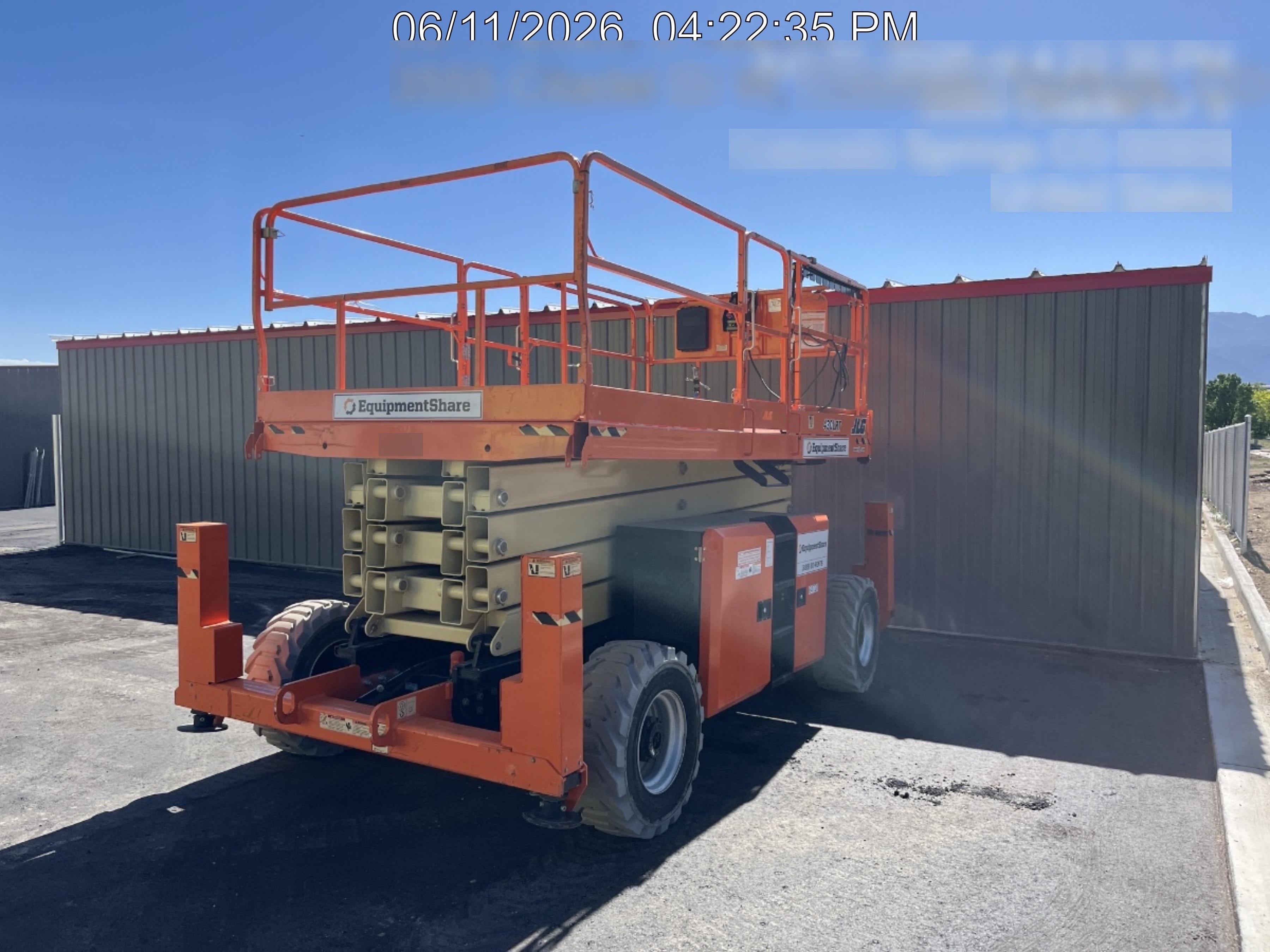 2020 JLG 430LRT
