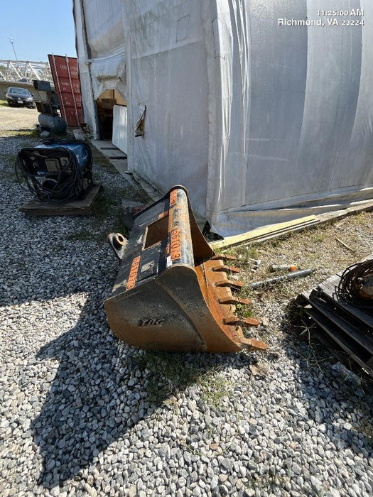 2025 TAKEUCHI 36" Bucket - Takeuchi