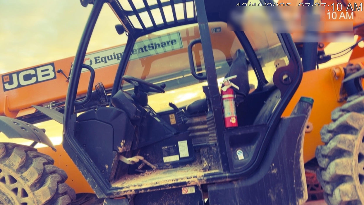 2020 JCB 509-42 Canopy, Solid Tires, Work Lights, Beacon, Aux Hydraulics, Back up Alarm, Lifting Eye, ES Decals