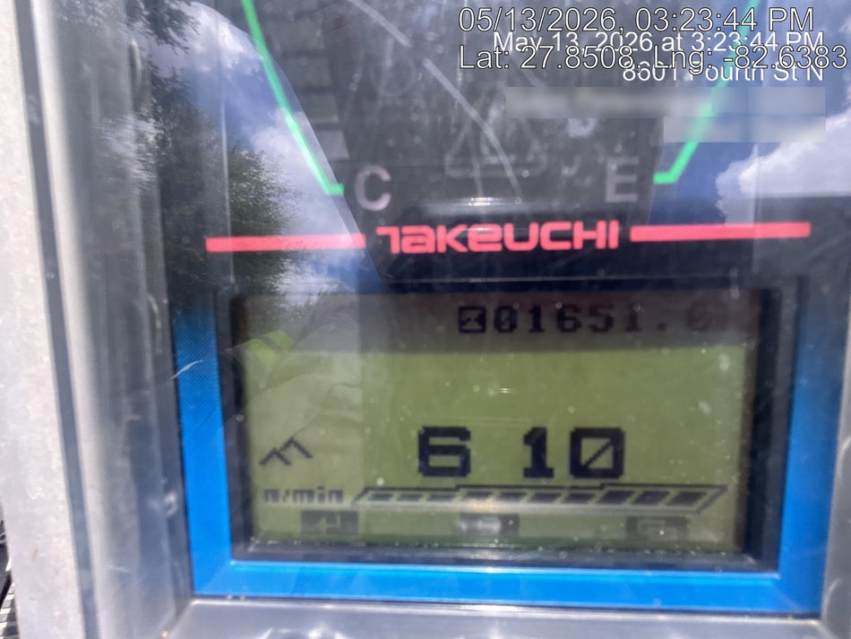 2022 TAKEUCHI TB250-2R