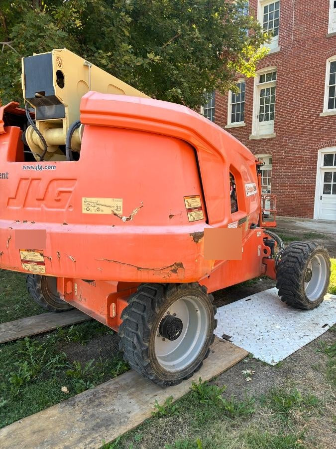 2018 JLG 660SJ