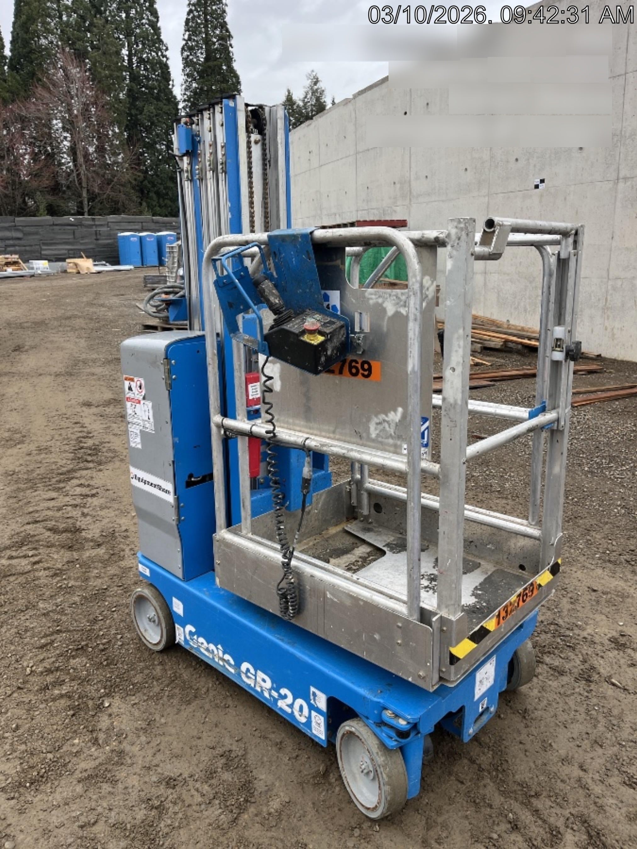 2021 GENIE GR-20
