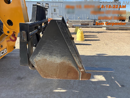 2024 JLG 1001100823